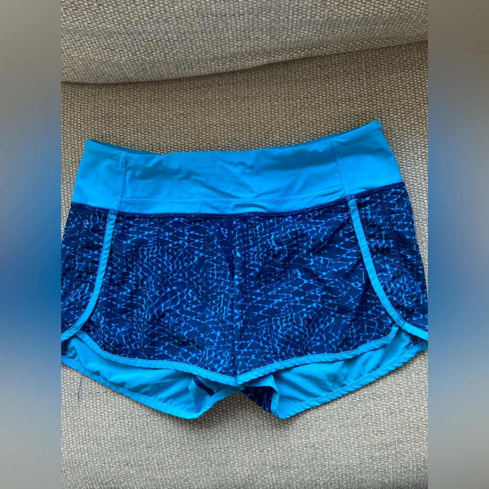 Lululemon Run Times Short
Samba Snake Kayak Blue Hero Blue / Kayak Blue
6